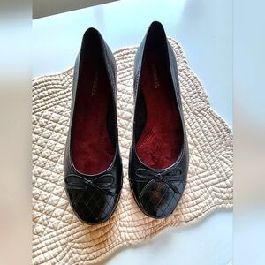 Women's Genuine Leather Aerosoles Ballet Slip On Shoes Size 8.5